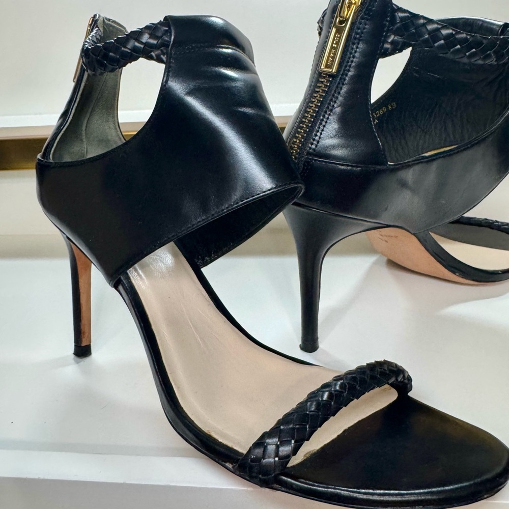 Cole Haan Black Patent Braided Stiletto Sandals Side Zip 8B Pre-Owned No Box